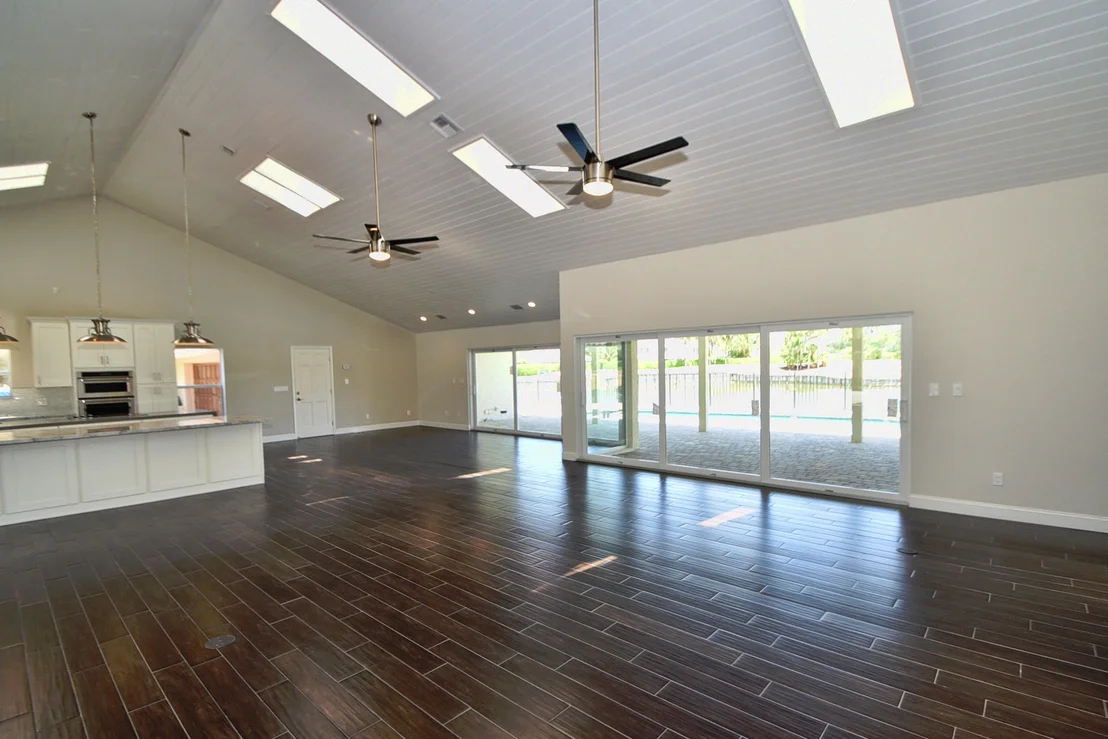 Photo of 3835 Live Oak Boulevard