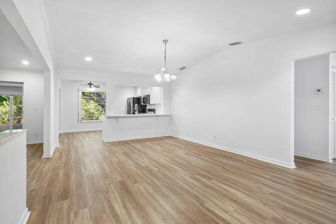 Photo of 5424 Viburnum Circle