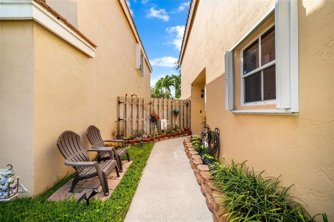 Photo of 6188 Seminole Terrace