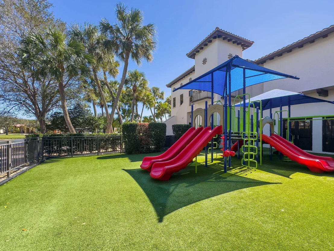 Photo of 9253 Este Lago Drive