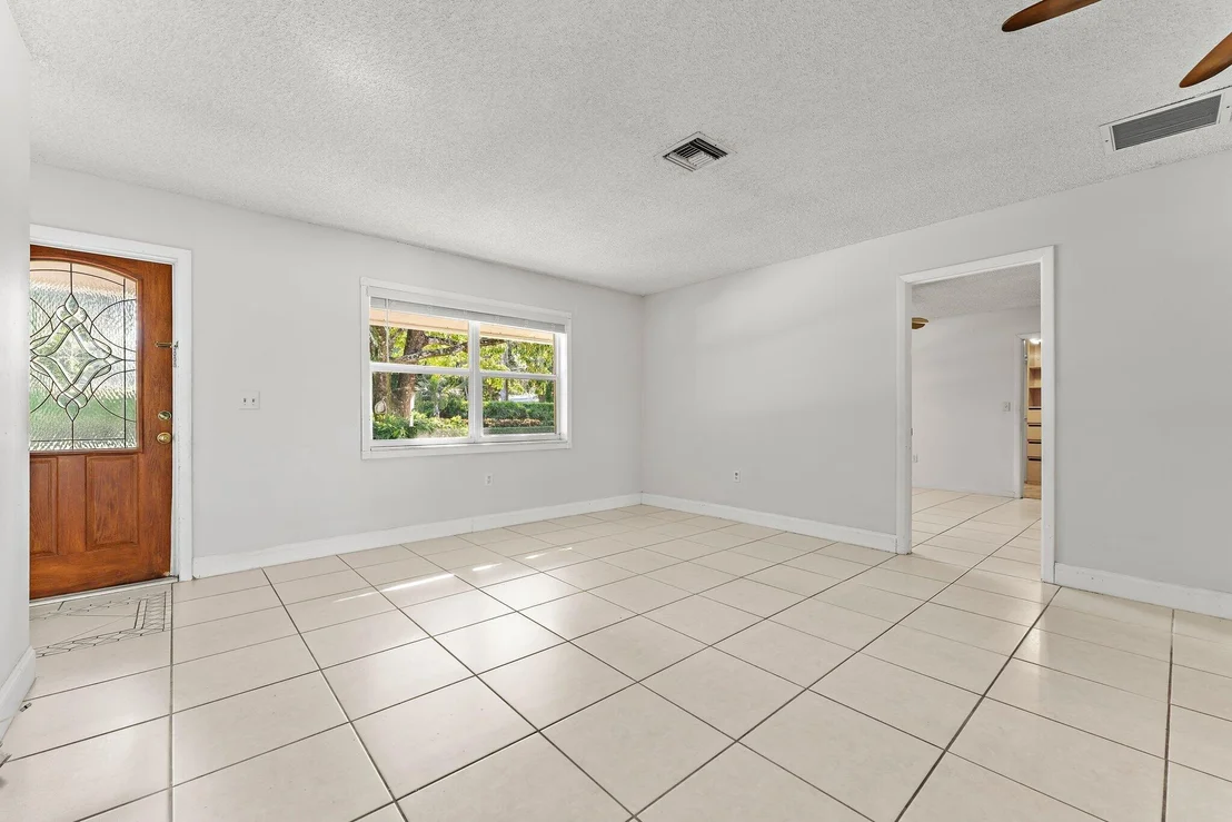Photo of 243 W Riverside Drive