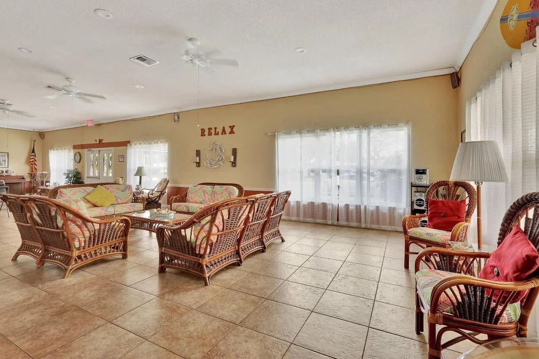 Photo of Unit C at 557 High Point Drive