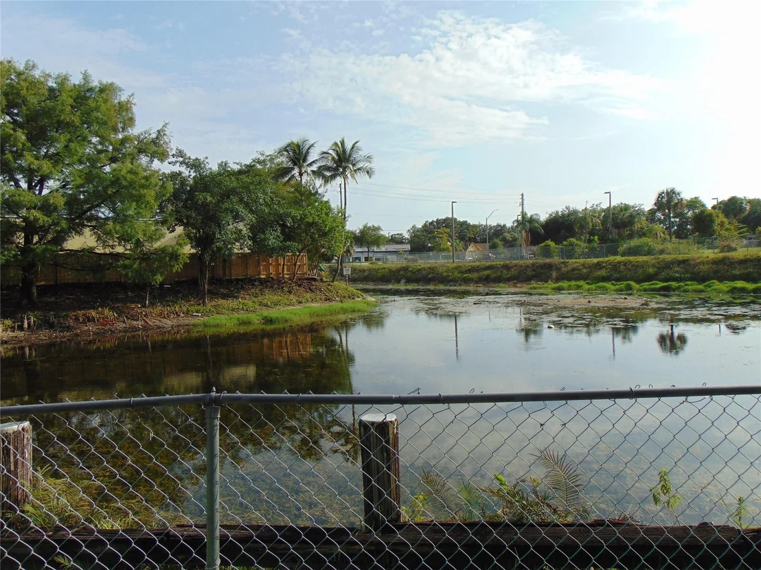 Photo of 595 E River Drive