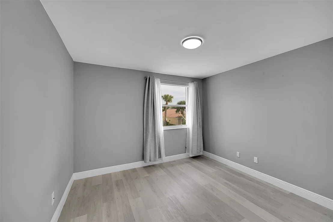 Photo of 8236 White Rock Circle