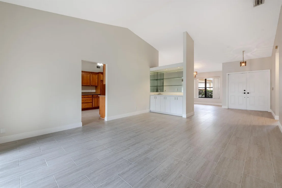 Photo of 8686 Eagle Run Drive