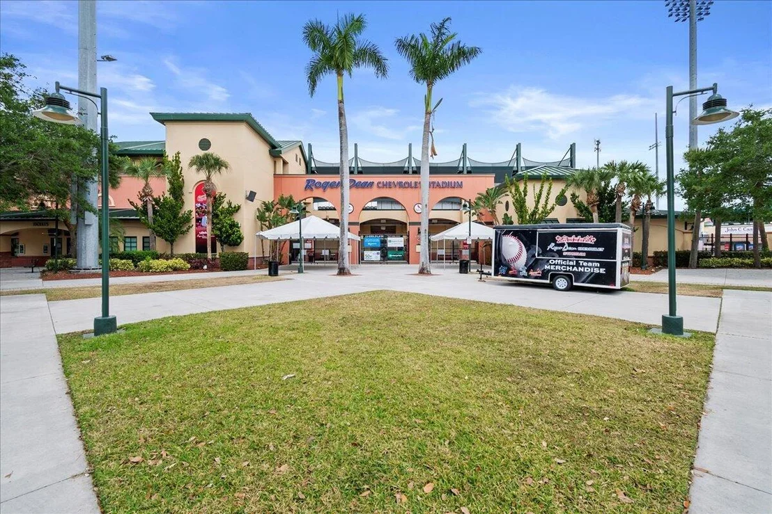 Photo of 1162 Tropical Drive