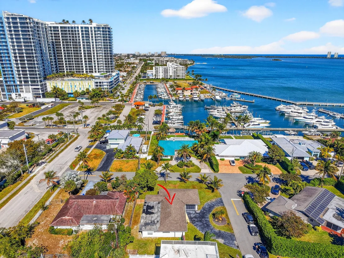 Photo of 3651 Palm Drive