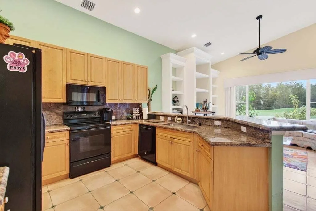 Photo of 6807 W Liseron W
