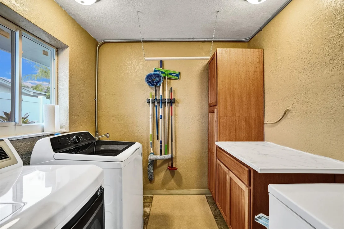 Photo of 660 SE 5th Terrace