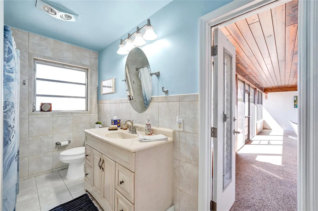 Photo of 4060 NE 26th Avenue