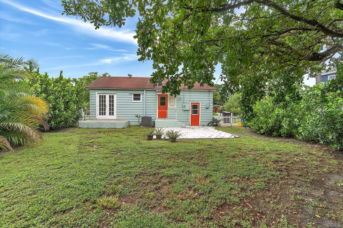 Photo of 815 Lytle Street