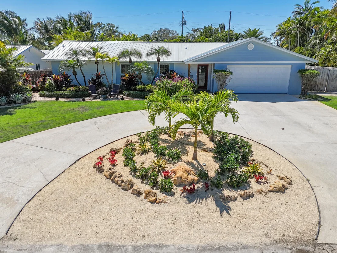 Photo of 19277 W Indies Lane
