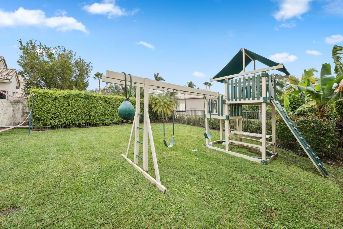Photo of 19090 Skyridge Circle