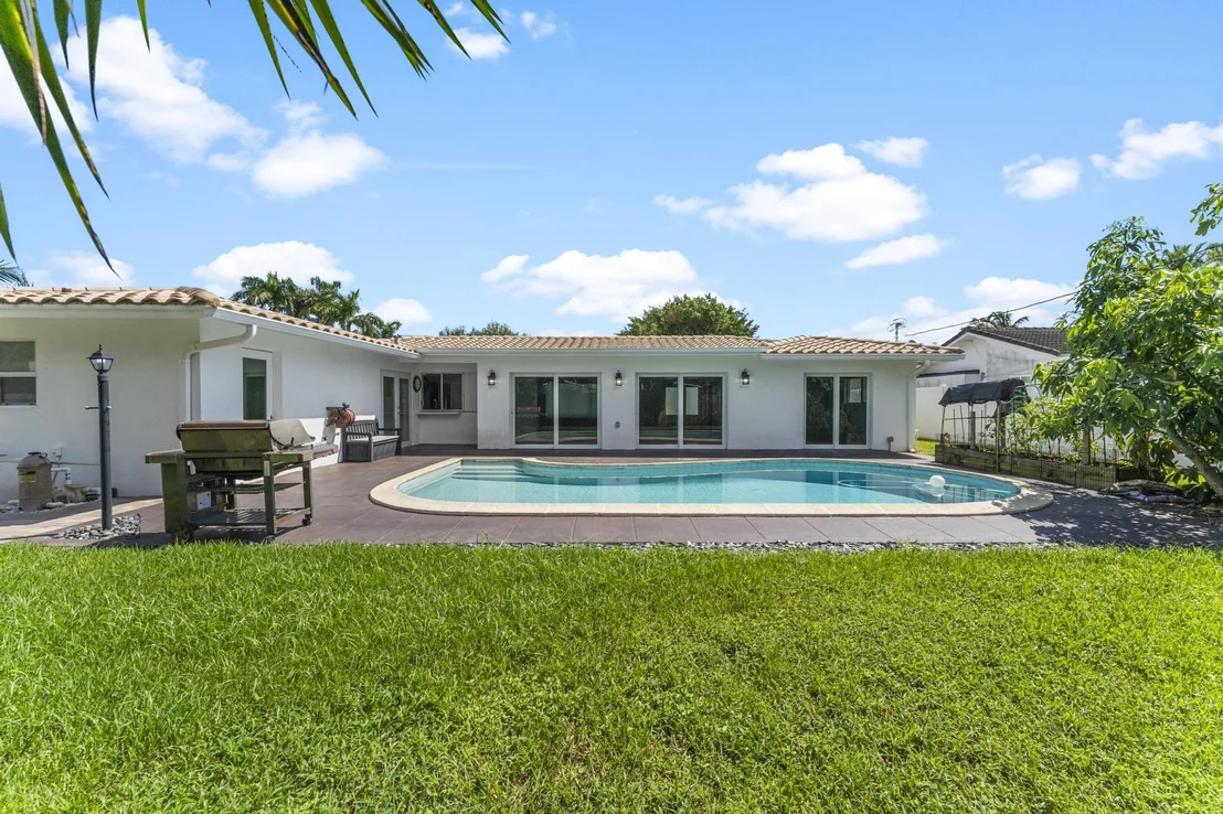 Photo of 599 NW 13th Drive