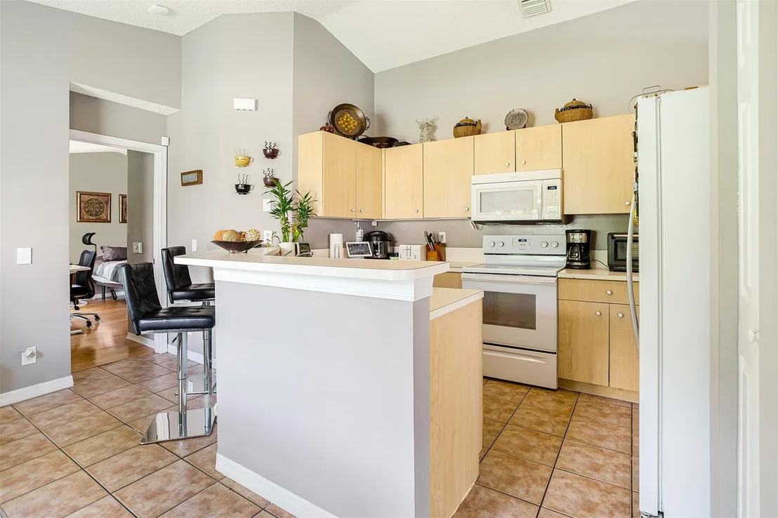 Photo of 1127 Alexander Bend