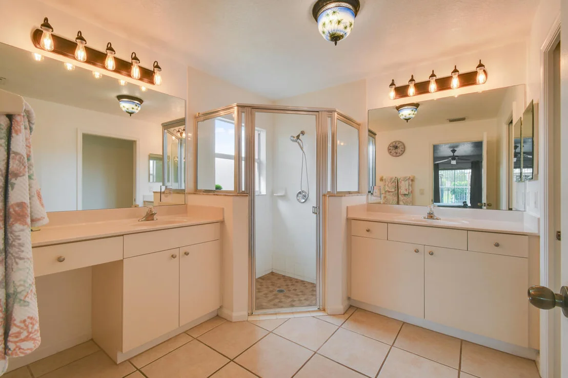 Photo of 4611 SE Murray Cove Circle