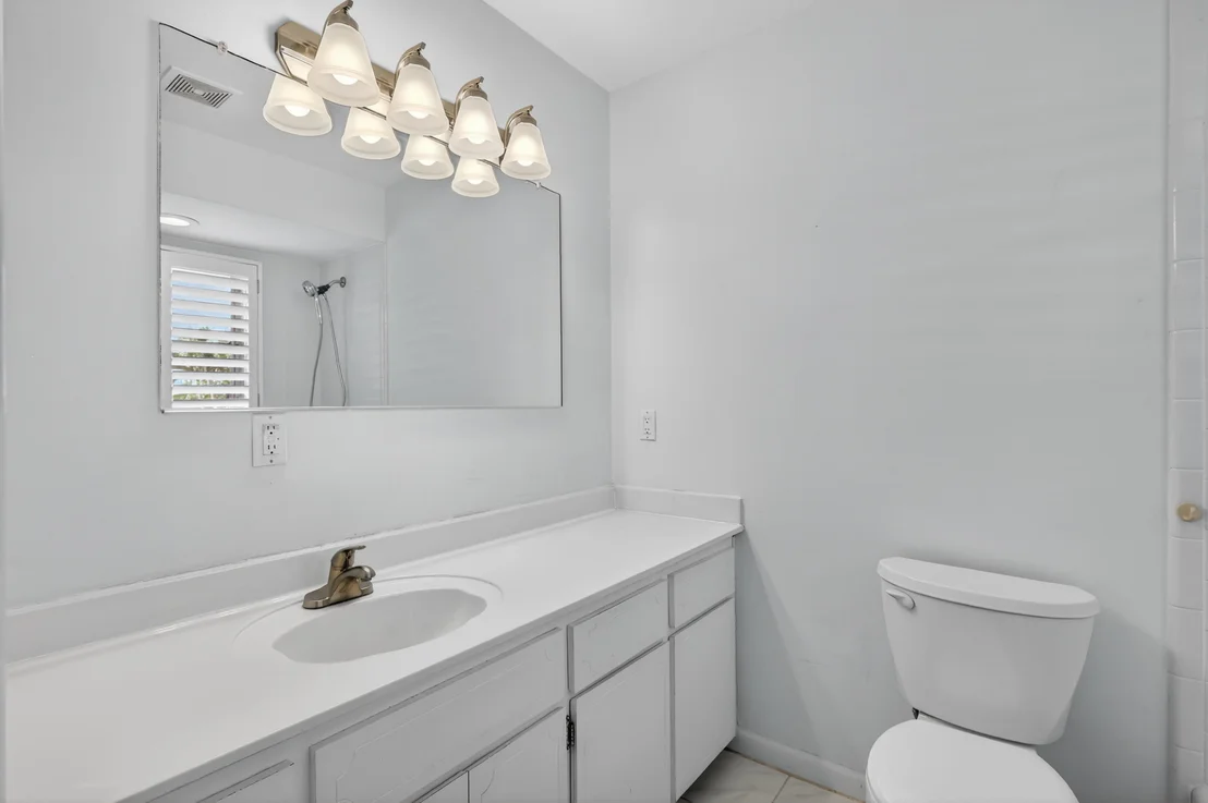 Photo of 1233 NW River Terrace