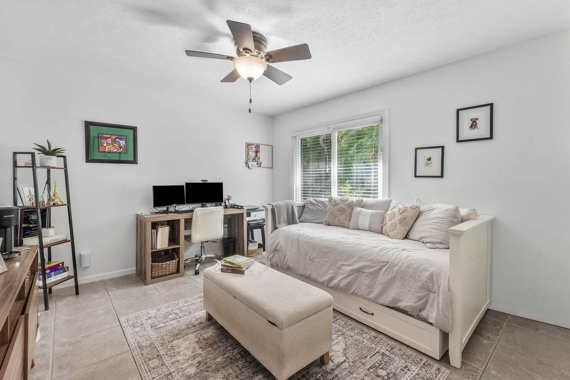 Photo of 18329 LOXAHATCHEE RIVER Road