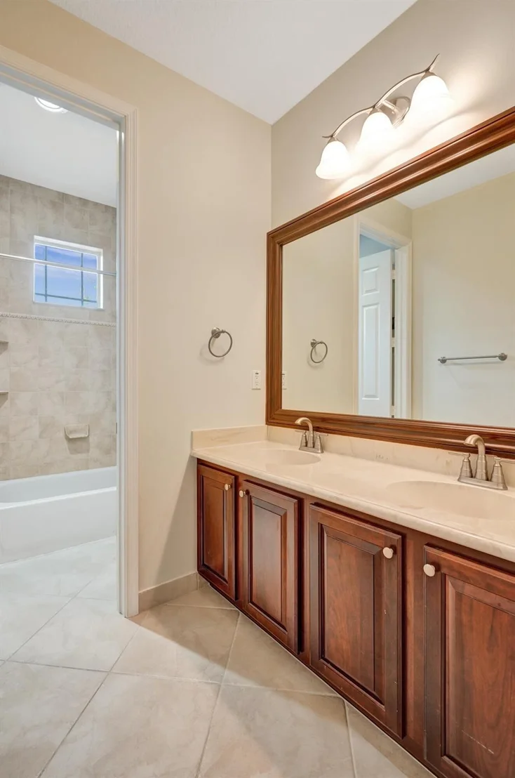 Photo of 115 Edenberry Avenue