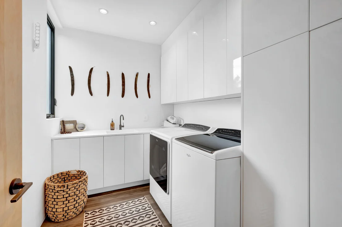 Photo of 3421 Beacon Street