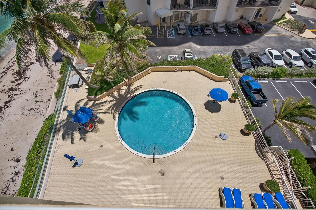 Photo of Unit 607 at 5440 N Ocean Drive