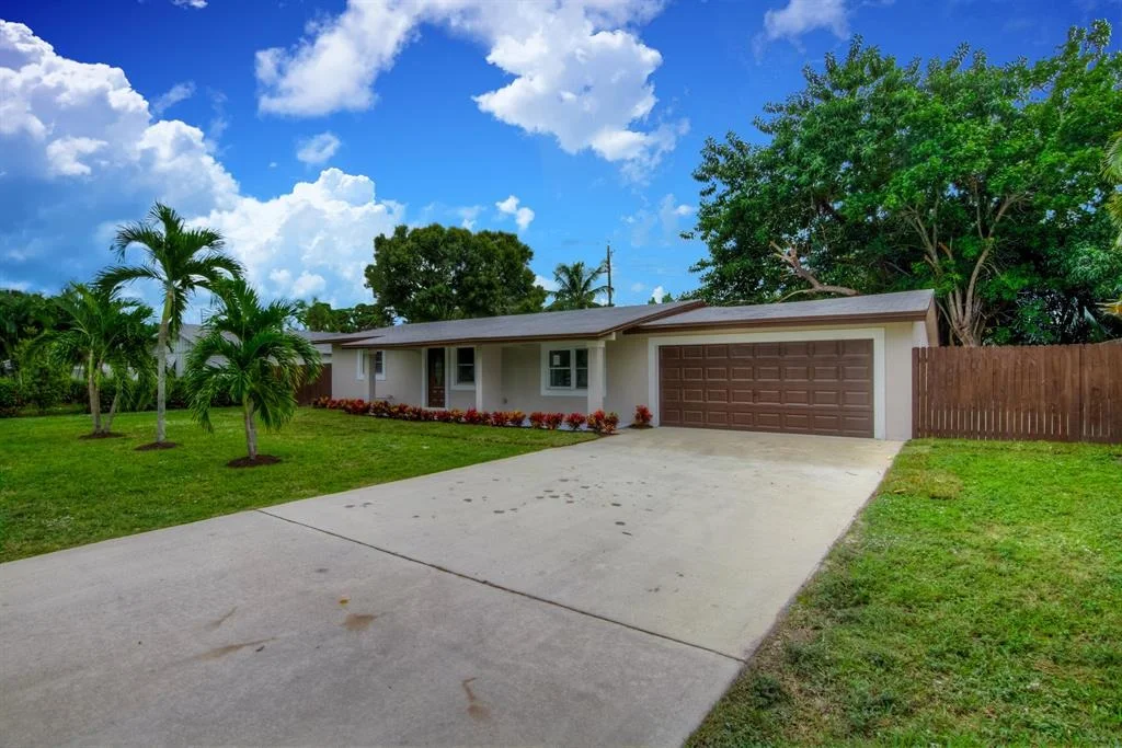 Photo of 1006 Comanche Street