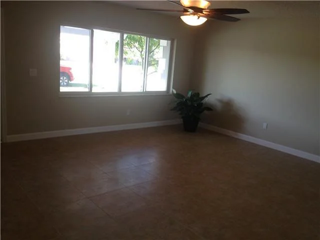 Photo of 11129 Mandarin Street