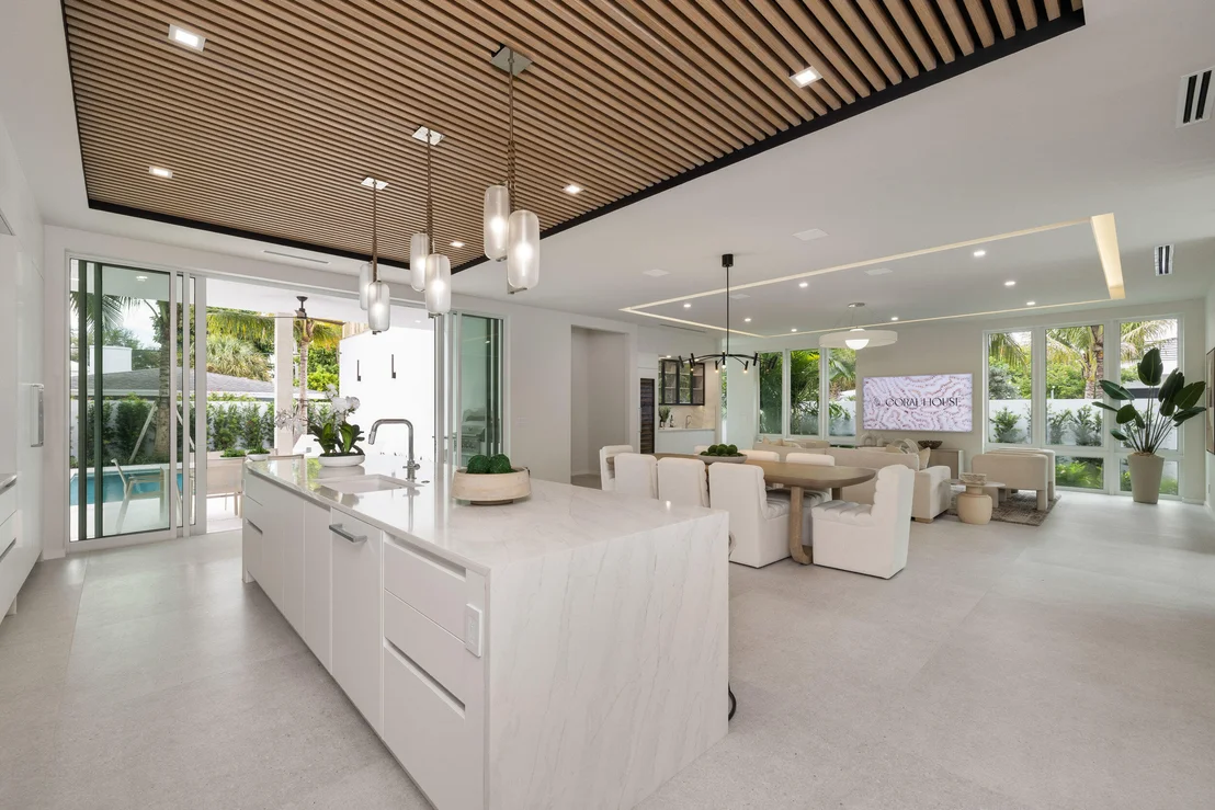 Photo of 800 Bond Way