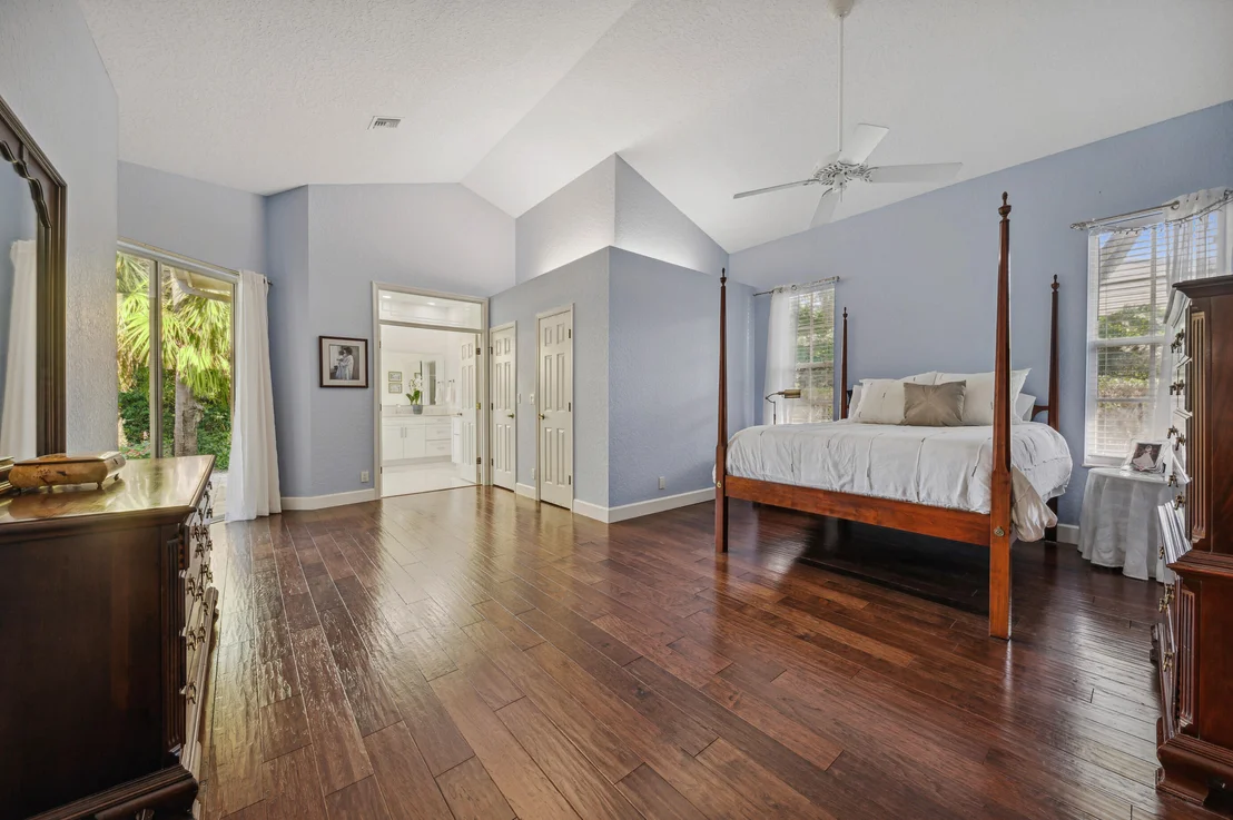 Photo of 2674 Devon Court