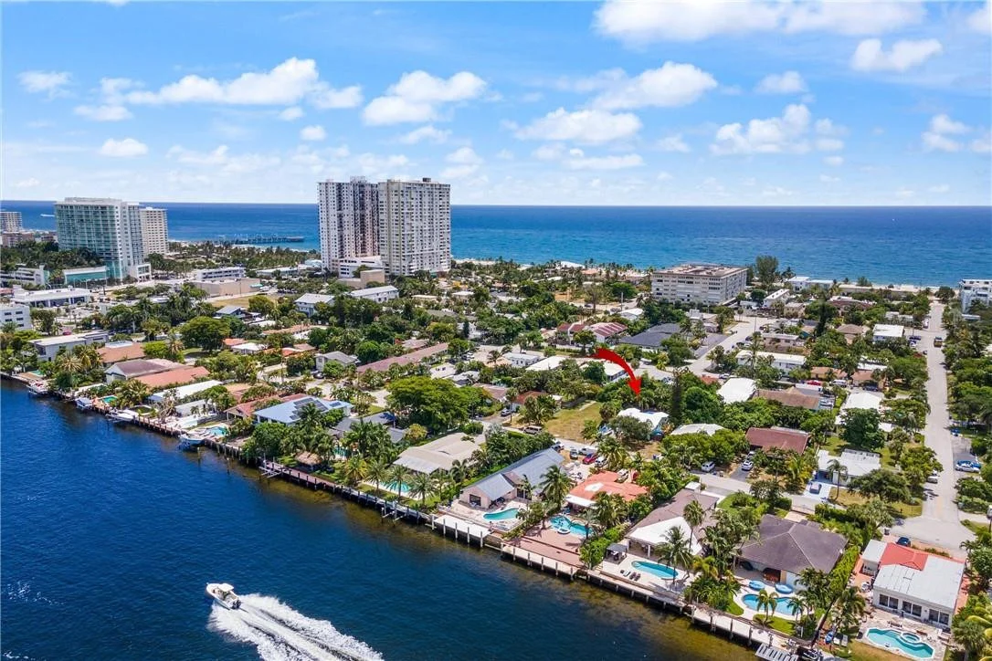 Photo of 500 S Riverside Drive