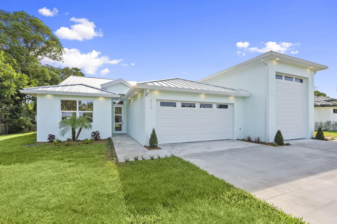 Photo of 516 SE Alamanda Way