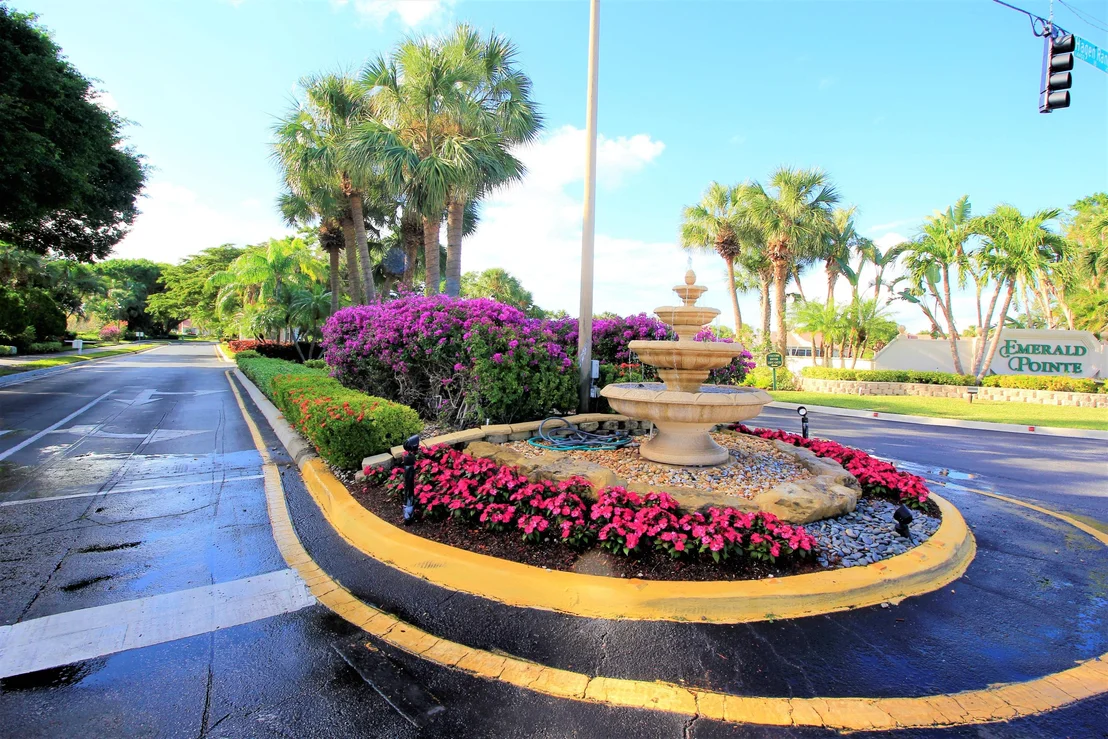 Photo of 7933 Sandy Pointe Drive