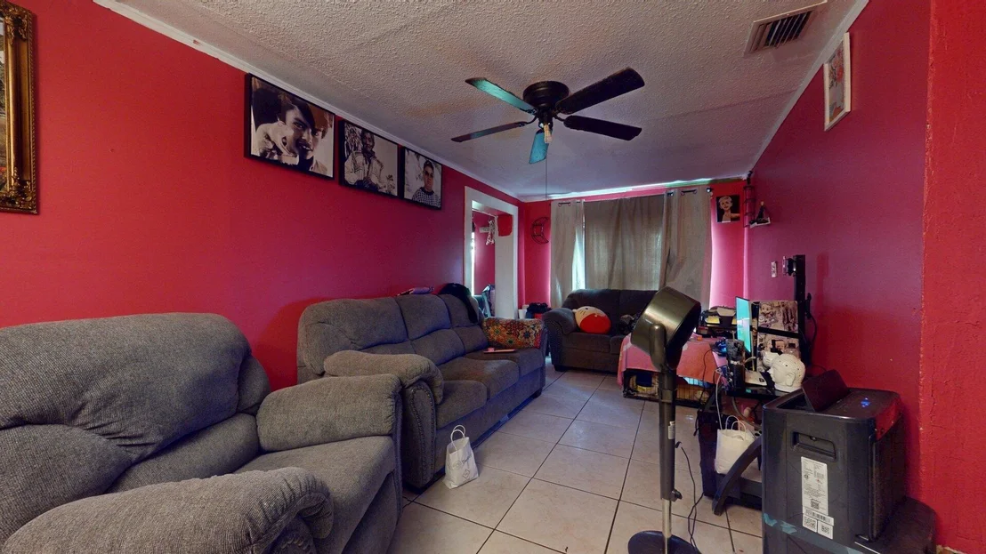 Photo of 1112 NW 2ND Street
