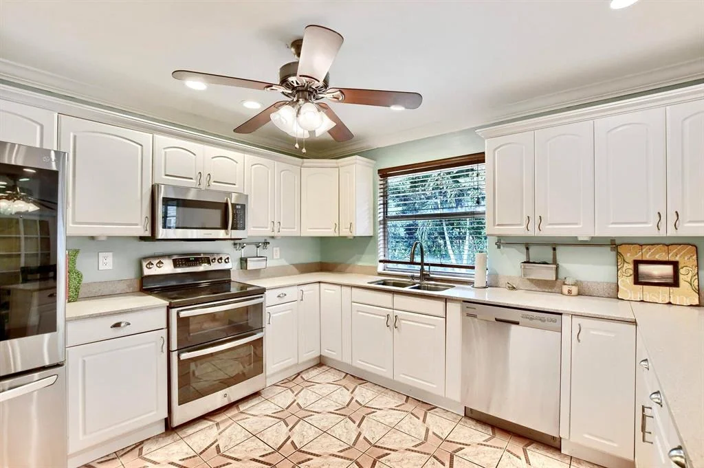 Photo of 110 W Rubber Tree Drive