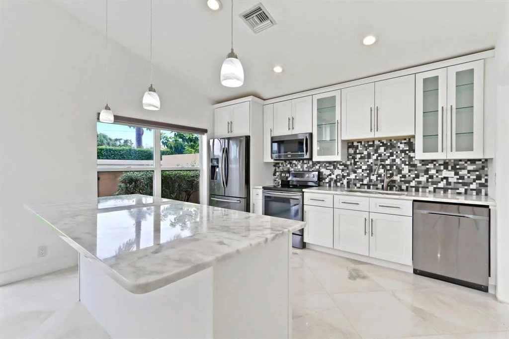 Photo of 8265 Palm Gate Drive