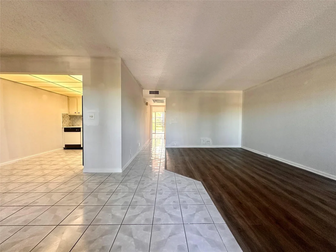 Photo of Unit B2 at 1805 Eleuthera Point