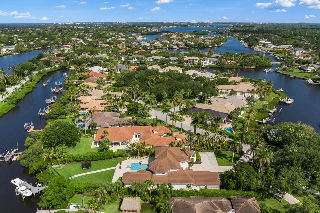 Photo of 8709 SE Compass Island Way