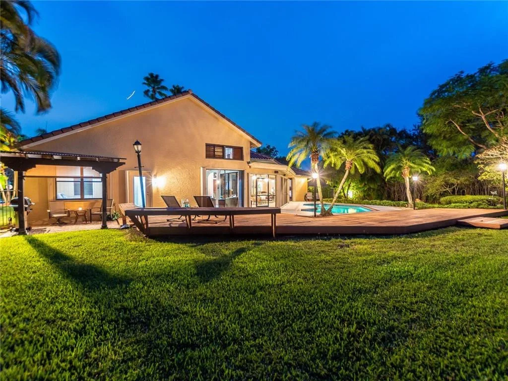 Photo of 391 Coconut Circle