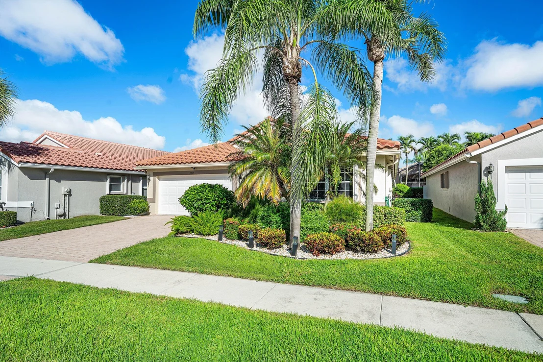 Photo of 7182 HAVILAND Circle