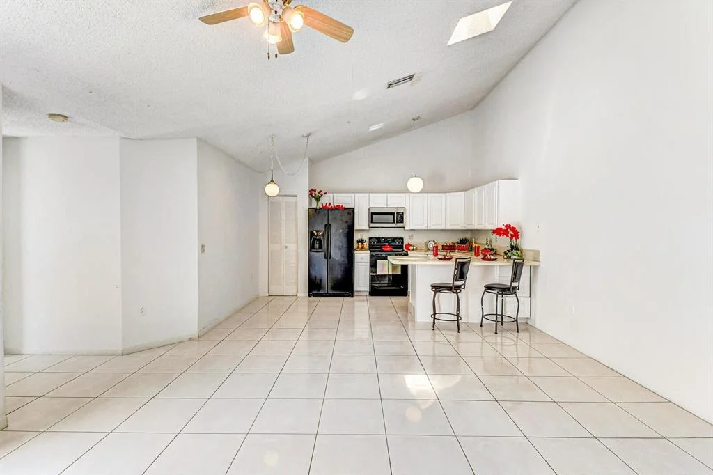 Photo of 10142 Windtree Lane N