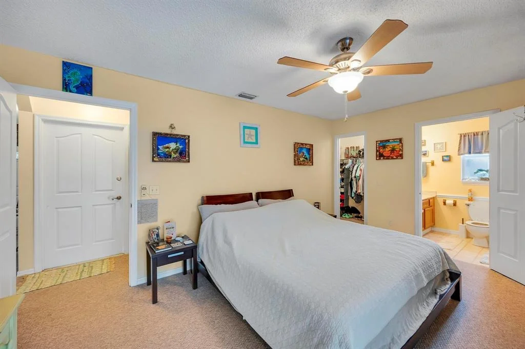 Photo of 8305 North Blvd