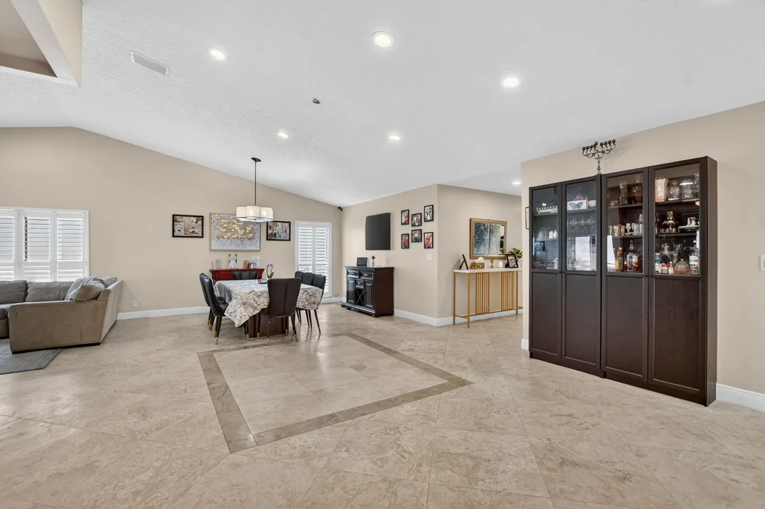 Photo of 6790 Jardin Place
