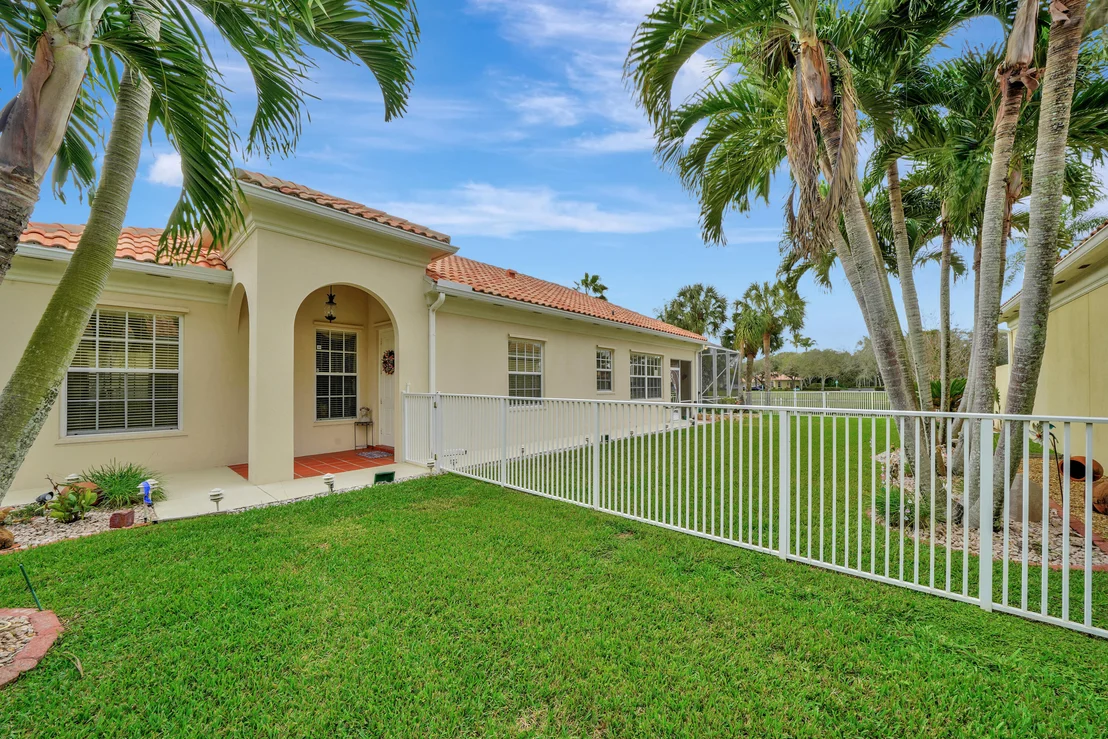 Photo of 4646 Hammock Circle