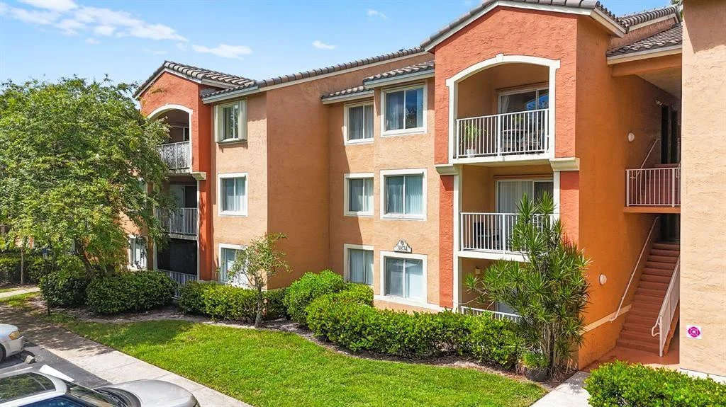 Photo of Unit 3056 at 3874 Lyons Road