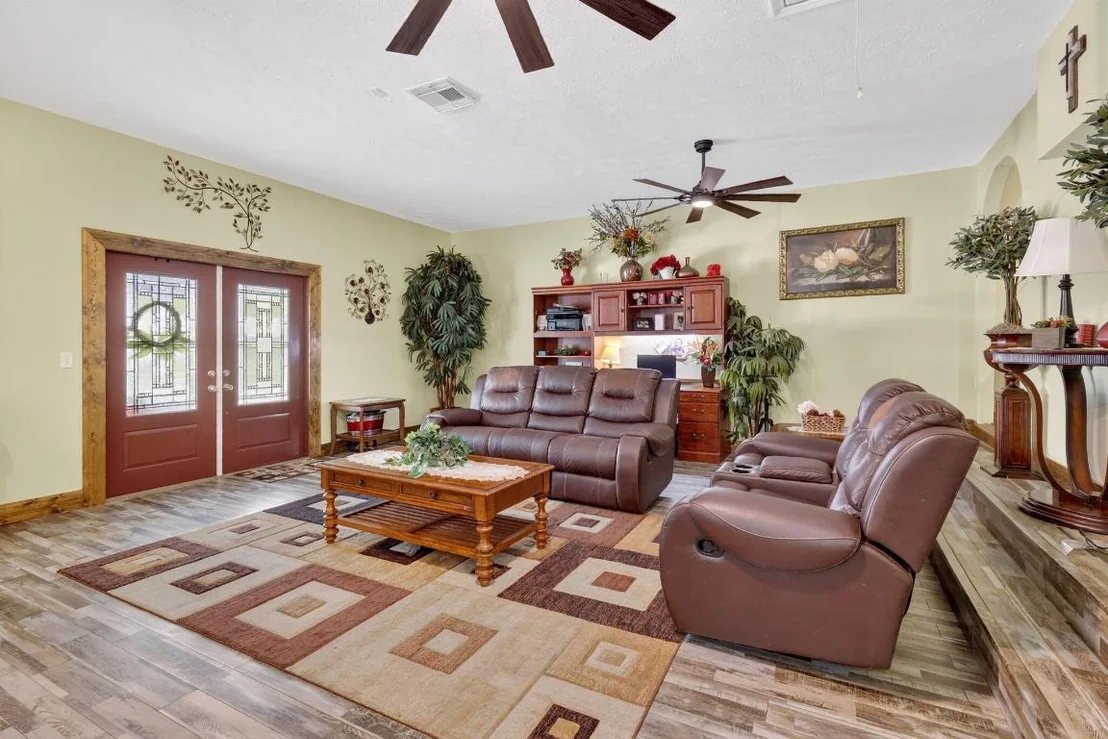 Photo of 600 Gopher Hill Road
