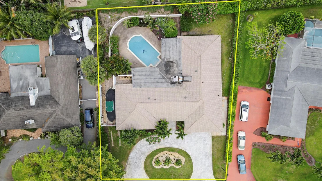 Photo of 316 River Drive