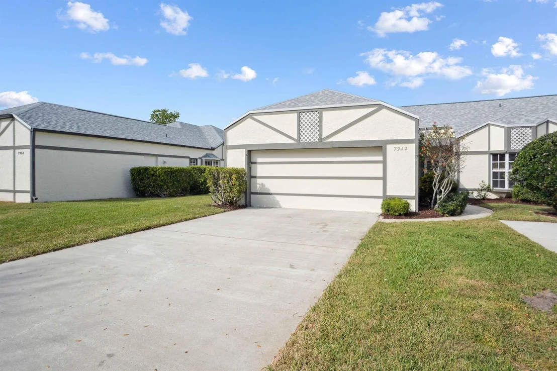 Photo of 7942 Brighton Manor