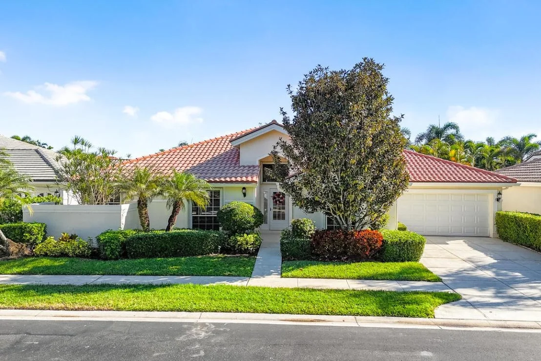 Photo of 349 Eagleton Golf Drive