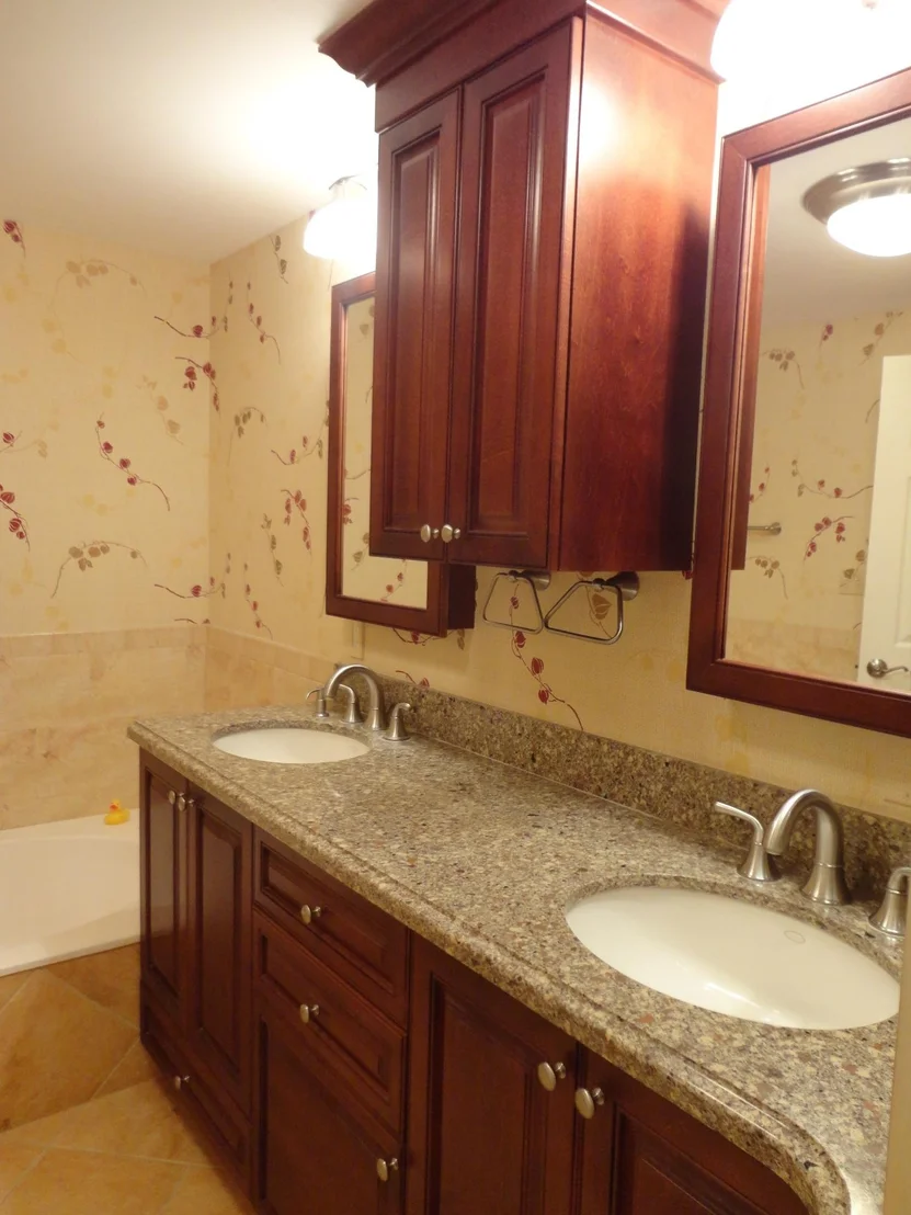 Photo of Unit 205 at 2000 S A1a