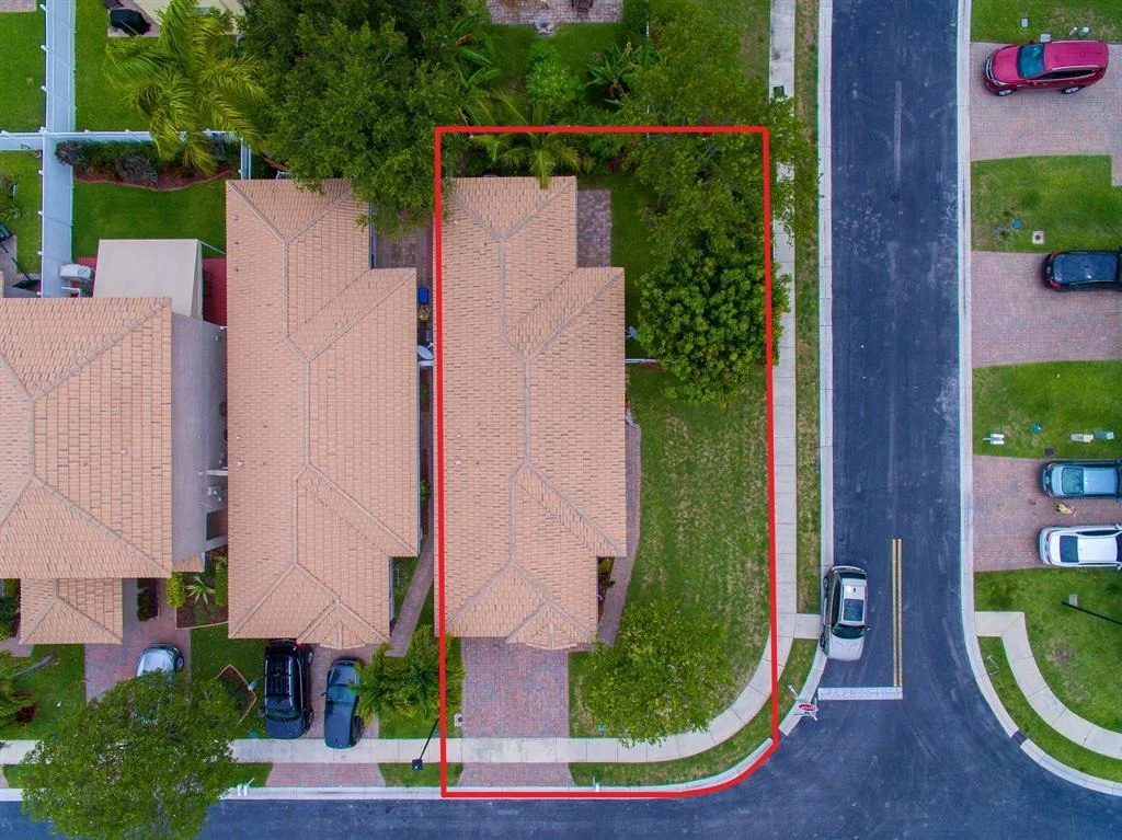 Photo of 3350 Commodore Court